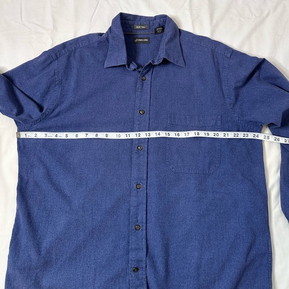 St. John's Bay Men's Jaspe' Twill Button Down Size L - Picture 5 of 7